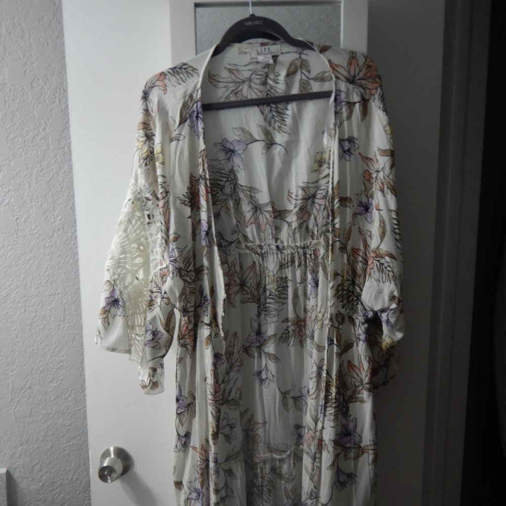 🌿 Ivory/White Floral Kimono Duster - XL